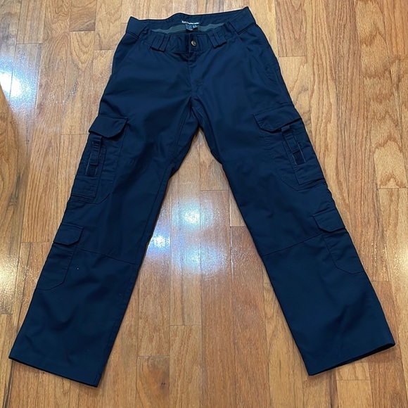 5.11 Tactical Series Women’s Size 10 Cargo Pants Tons of pockets waist grippers - Picture 2 of 14
